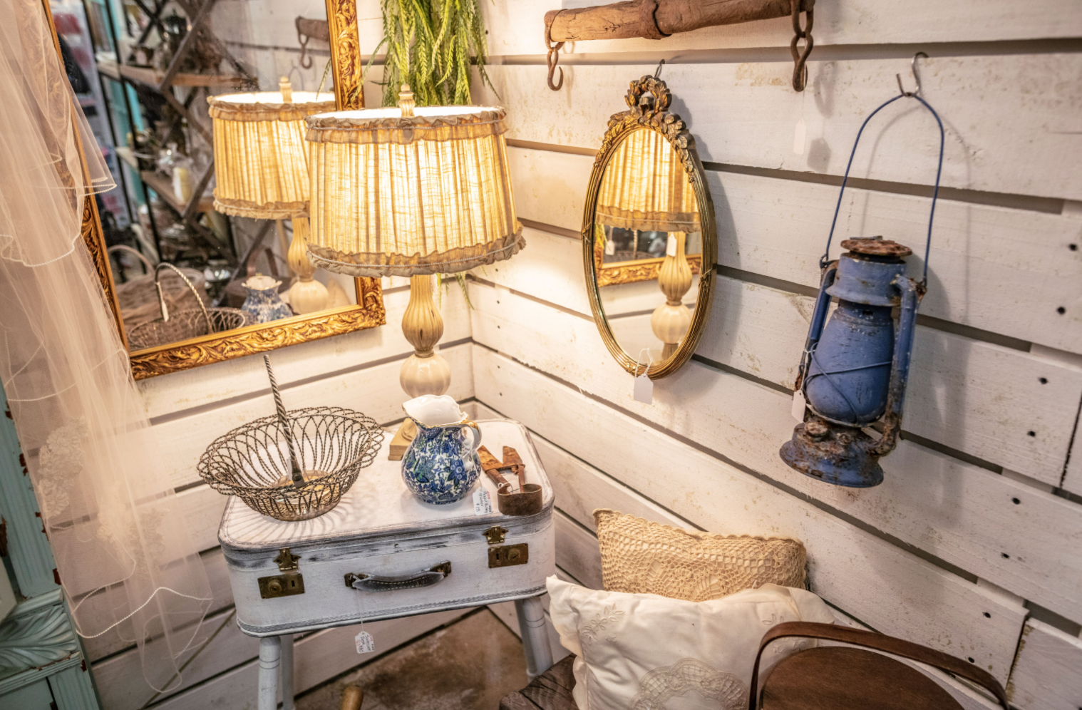 Three Ways to Style Vintage Home Decor From Cottonwood Market 